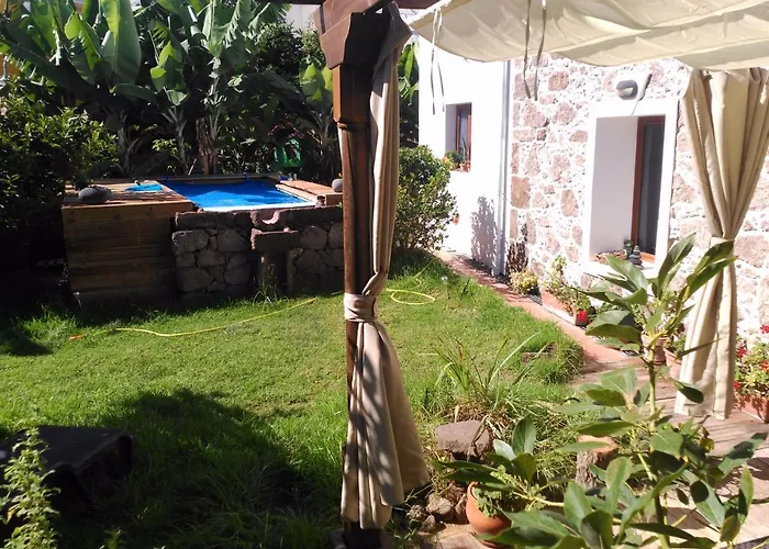 Canaria Piscina Jacuzzi Jardin